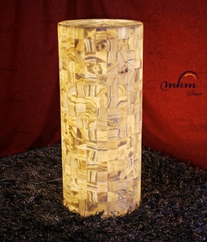 Columnas cilíndrica de Onix - Dimensiones: 90 x 90 cm - Solicite información sobre la medida que desee. Iluminación bajo consumo incluida 